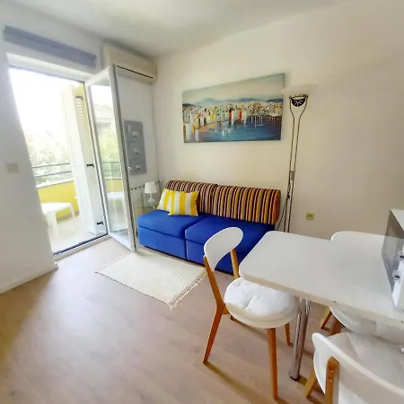 Apartment Lungomare Pula Exterior photo
